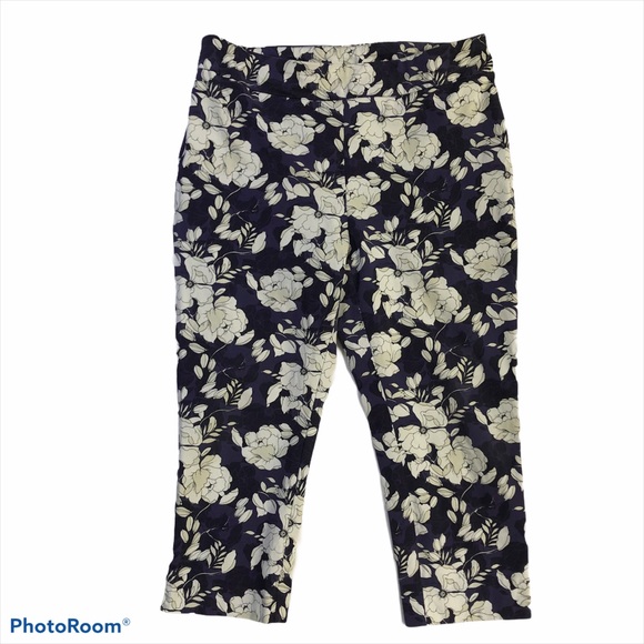 CHICO’S So Slimming Brigitte Floral Print … - Picture 3 of 7